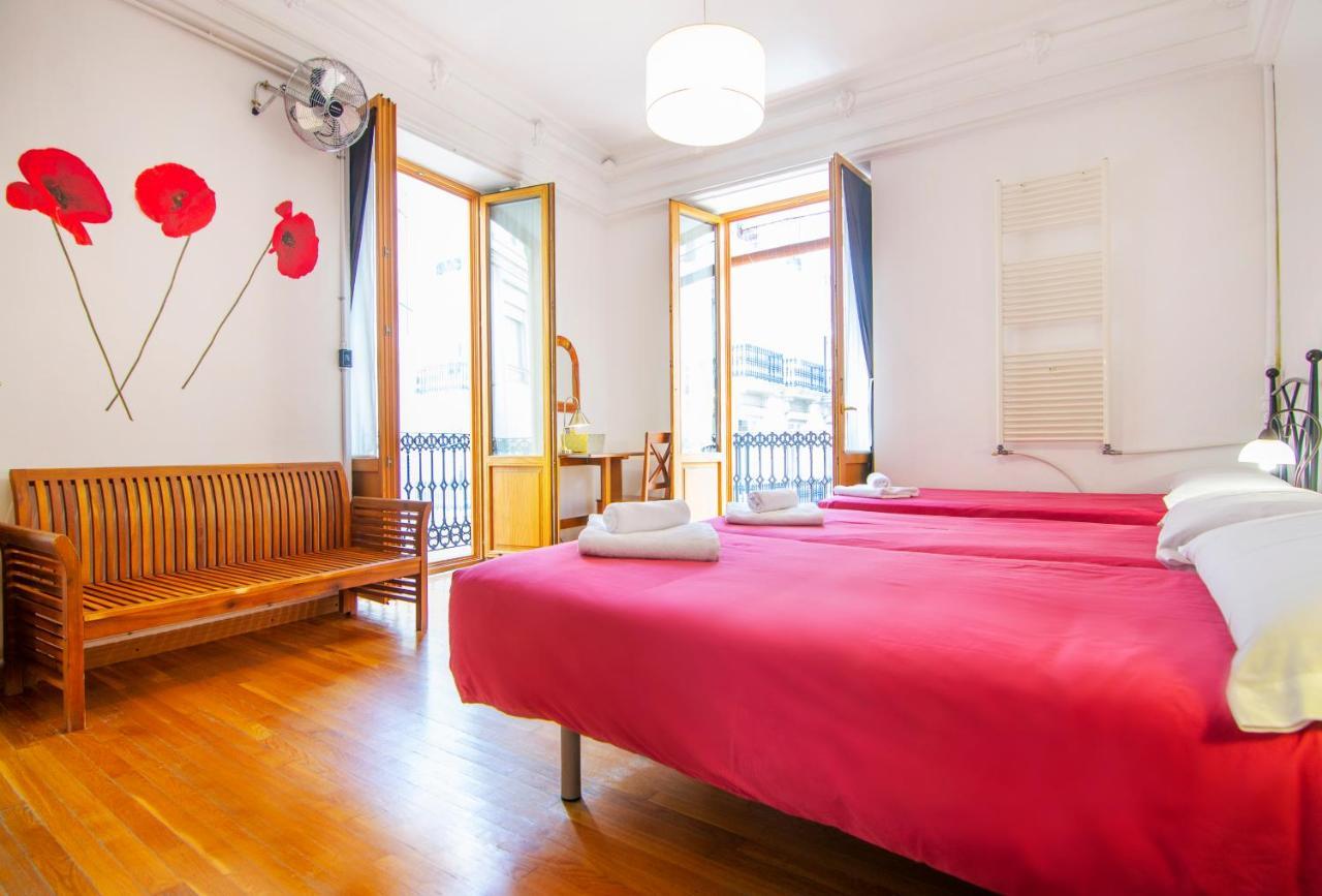 Kasa Katia Guest House Валенсія Екстер'єр фото