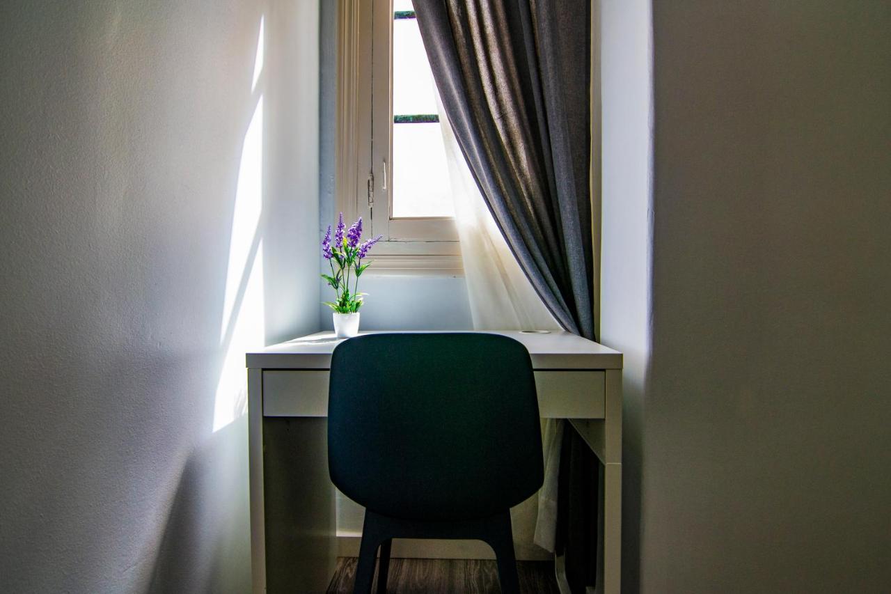 Kasa Katia Guest House Валенсія Екстер'єр фото